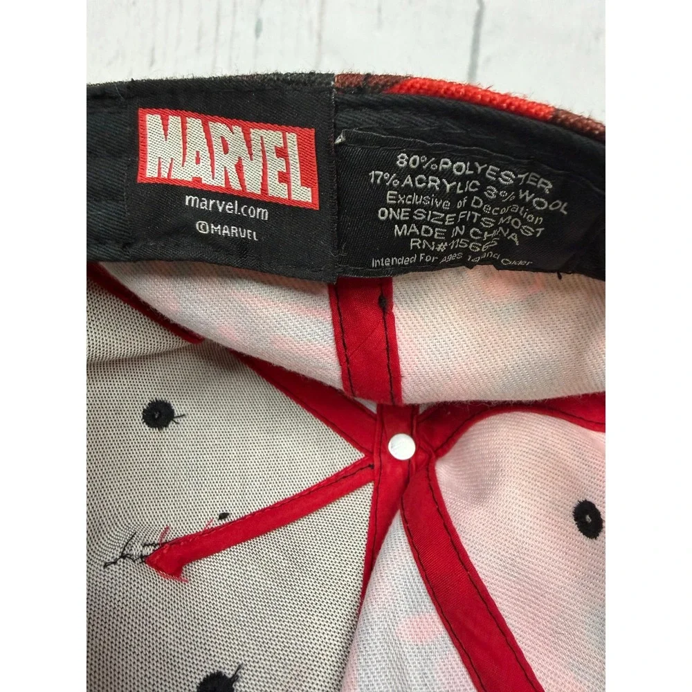 Marvel Deadpool Hat Mens Red Black‎ Graphic Snapback OSFM